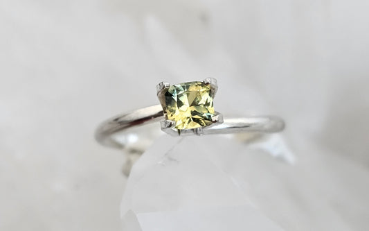 0.45 ct Cushion cut - Yellow + blue patri-colour natural Australian sapphire