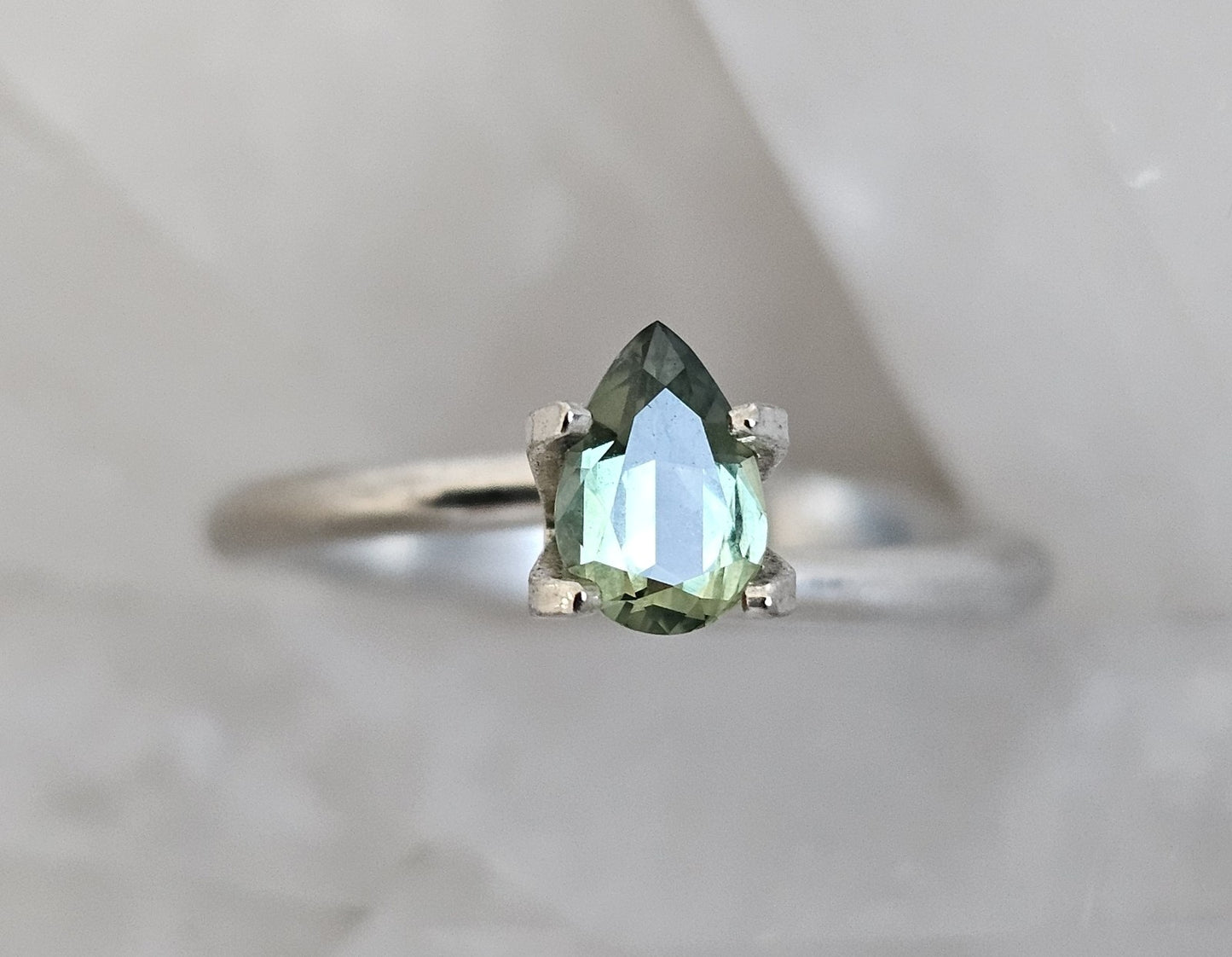 0.62 ct Pear cut - Apple green ombre natural Australian sapphire