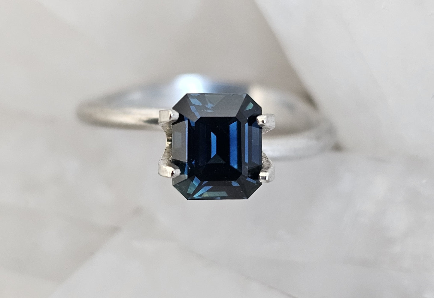 1.79 ct Emerald cut - Blue parti-colour natural Australian sapphire