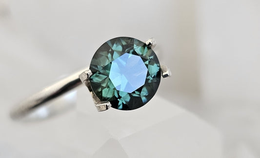 VAULT Collection 1.69 ct Round brilliant - Mid forest green natural Australian sapphire